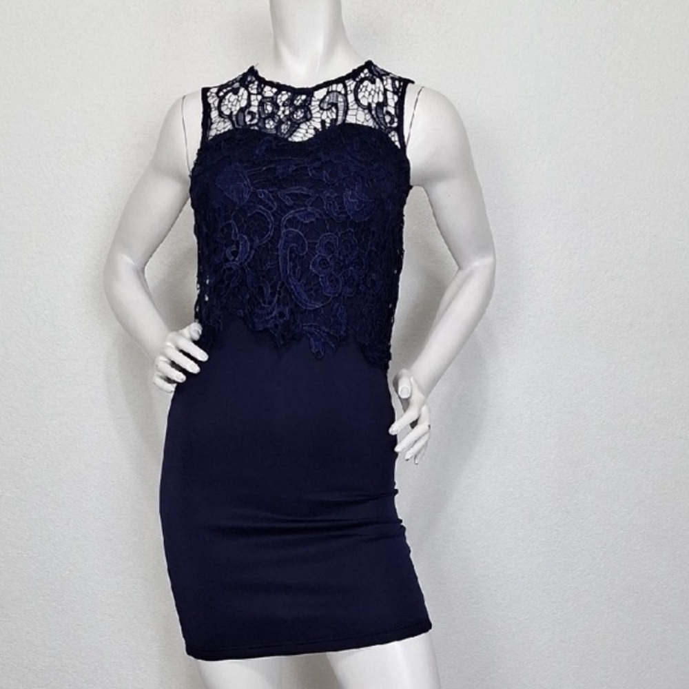 Club L Navy Blue Lace Romantic Witchy Back Slit Sleeveless Mini Dress Size 6